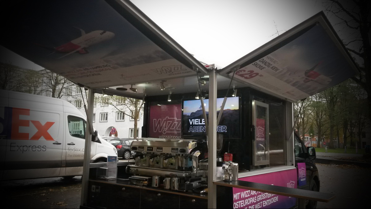 Wizz Air Promotion 2017 mit dem Expert Balck Edition und Schira Café