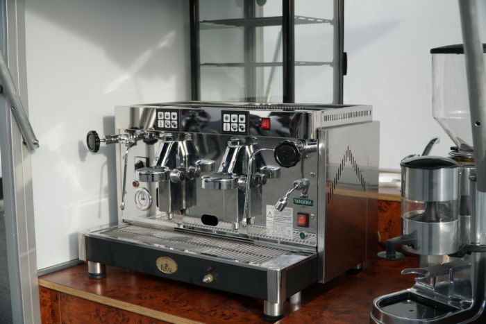 Coffeebox das kleine Espressomobil. Mit Diadema Espressomaschine