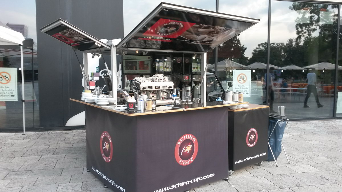 Mit dem Ape Kaffee Mobil bei McKinsey in Frankfurt