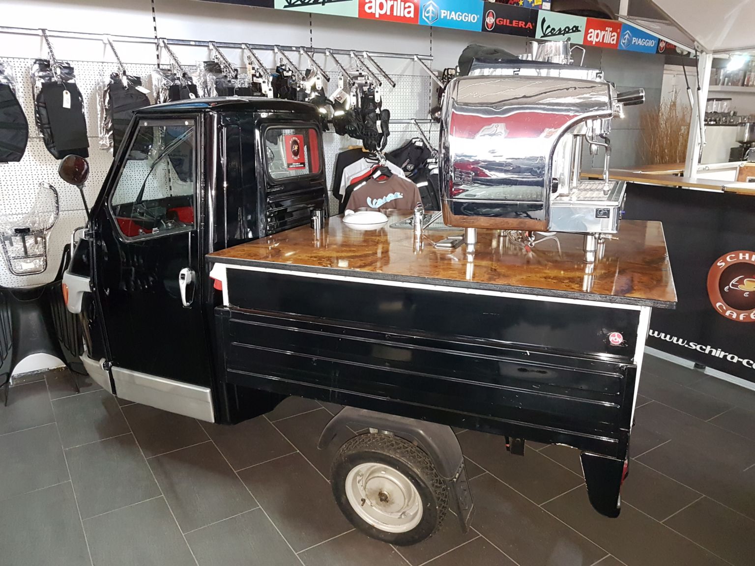 APE 50 Basic Kaffeemobil – Schira-Mobil