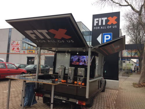 FIT-X Promotion 2017 mit dem Expert Black Edition Promotion Mobil